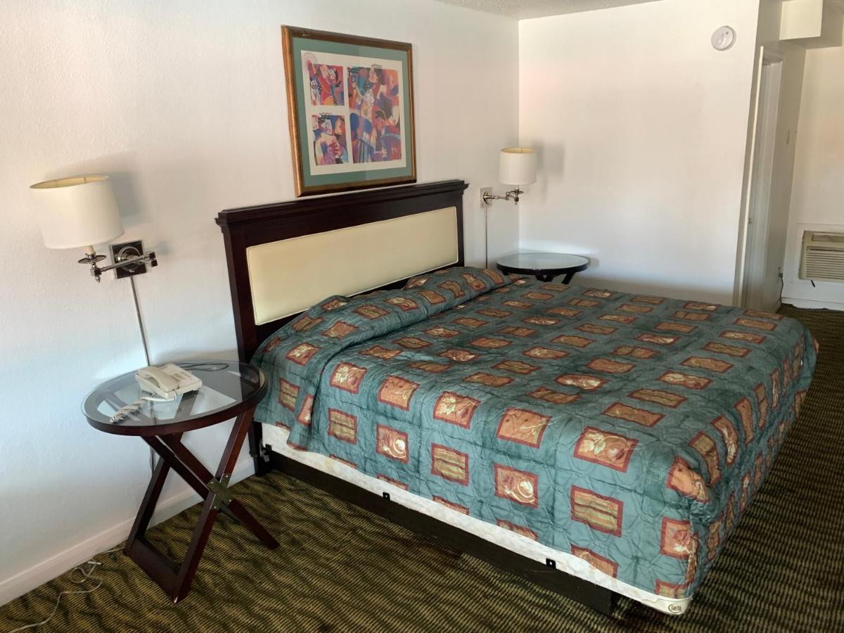 Deluxe Inn Austin Ngoại thất bức ảnh